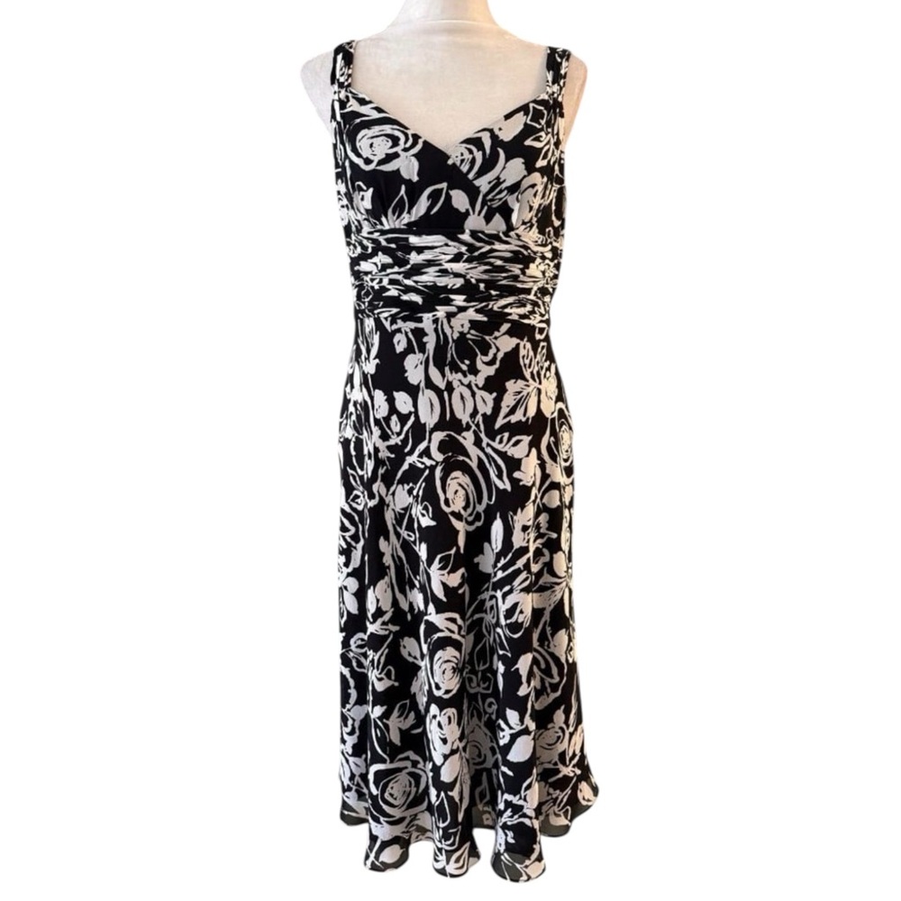 Ann  Taylor silk dress Size 8